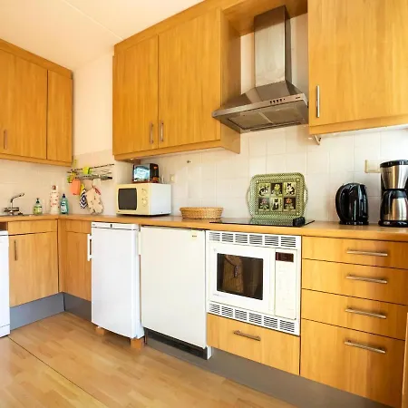 Comfy In With French Balcony *