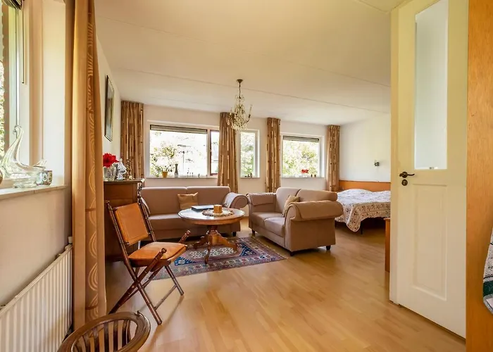 Comfy In With French Balcony *