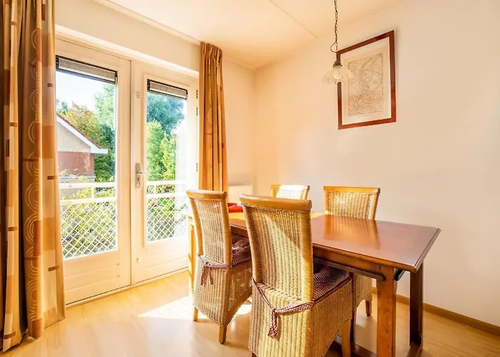 Comfy In With French Balcony * הורן