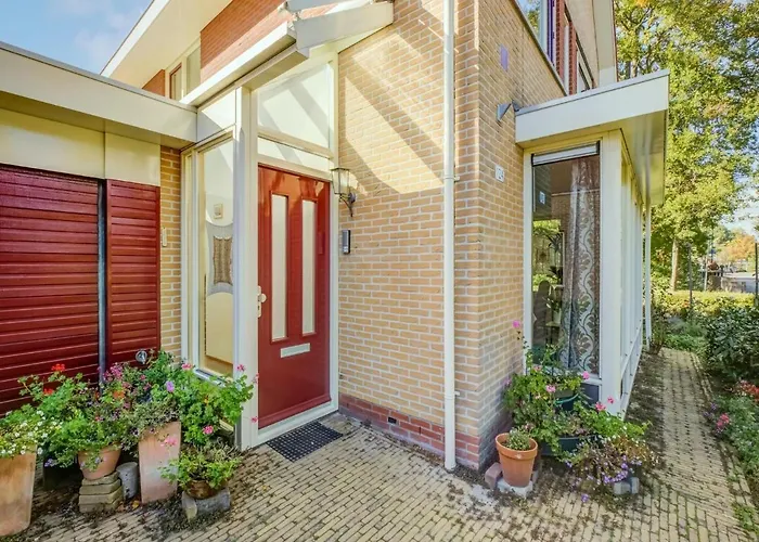 Comfy In With French Balcony בית נופש *