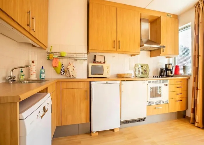 Comfy In With French Balcony בית נופש *