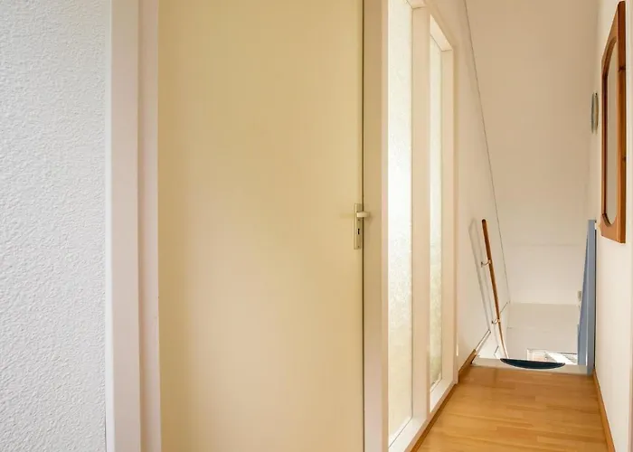 בית נופש Comfy In With French Balcony הורן