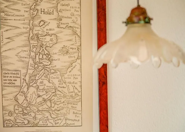 Comfy In With French Balcony *